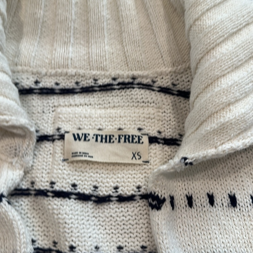 We The Free Spot On Polo Sweater. Size XS - Picture 5 of 8